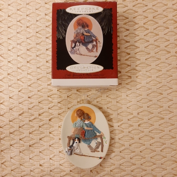 Hallmark Keepsake Norman Rockwell Ornament Little Spooners - Picture 1 of 6